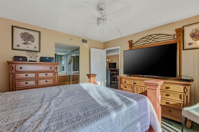 51 ISLAND WAY 311, Clearwater Beach, FL 33767