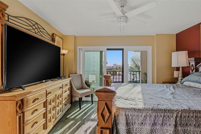 51 ISLAND WAY 311, Clearwater Beach, FL 33767