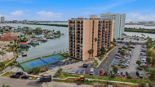 51 ISLAND WAY 311, Clearwater Beach, FL 33767