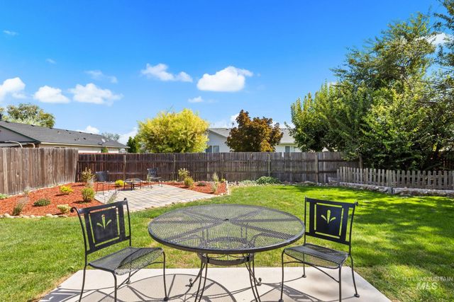 4805 Blue Grass Avenue, Caldwell, ID 83607