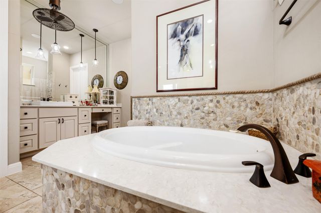 113 Blue Heron LN, Georgetown, TX 78628