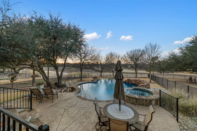 113 Blue Heron LN, Georgetown, TX 78628