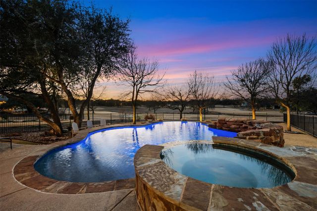 113 Blue Heron LN, Georgetown, TX 78628