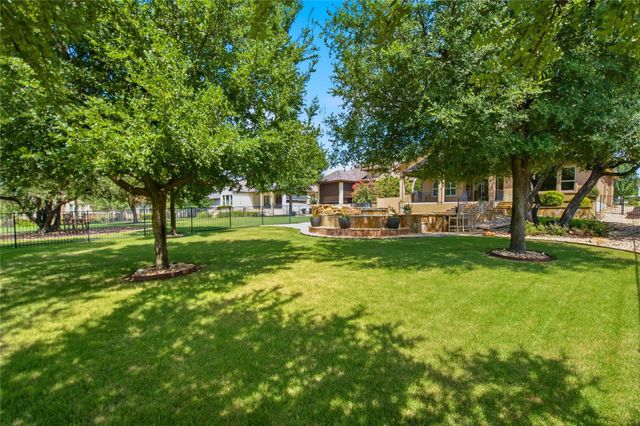 113 Blue Heron LN, Georgetown, TX 78628