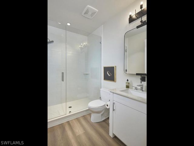 850 Central AVE 301, Other, FL 34102