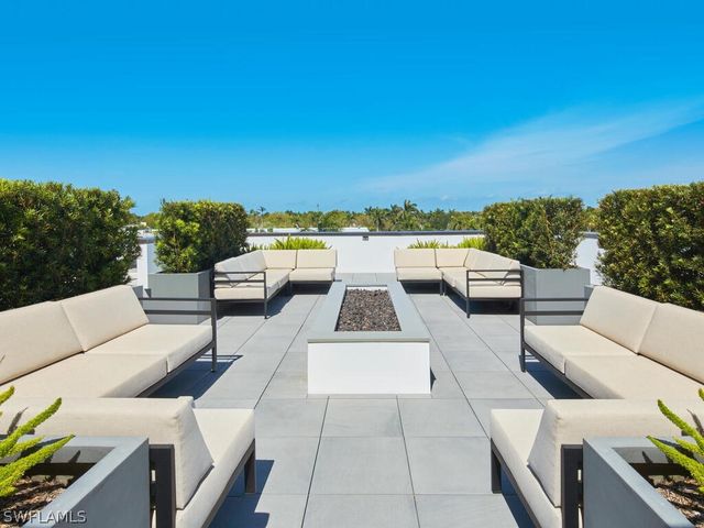 850 Central AVE 301, Other, FL 34102