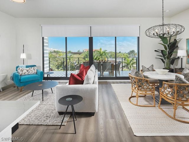 850 Central AVE 301, Other, FL 34102