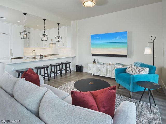 850 Central AVE 301, Other, FL 34102