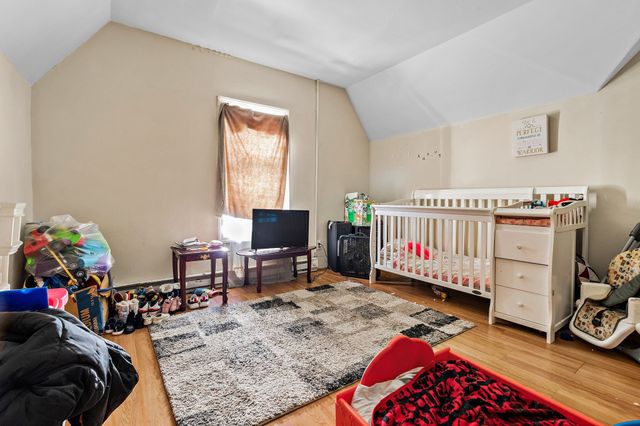 29 Newbury St, Worcester, MA 01609