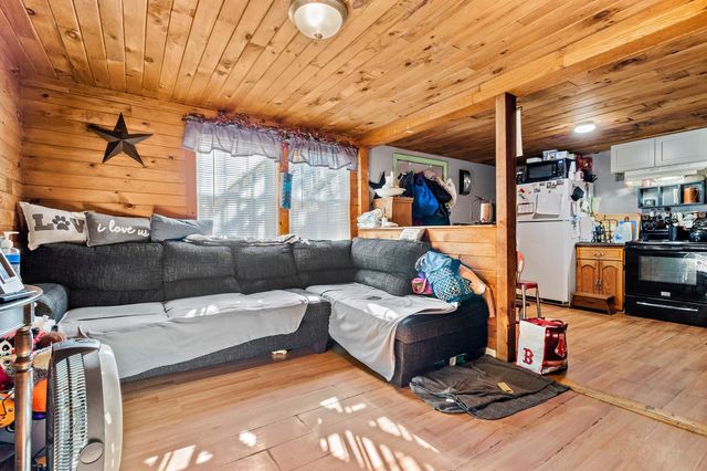 29 Newbury St, Worcester, MA 01609