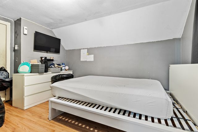 29 Newbury St, Worcester, MA 01609