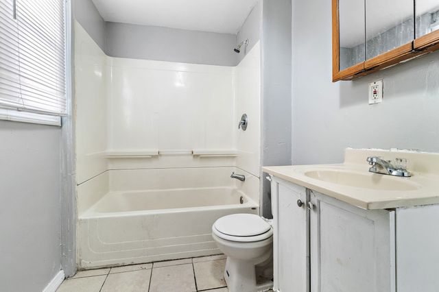 29 Newbury St, Worcester, MA 01609