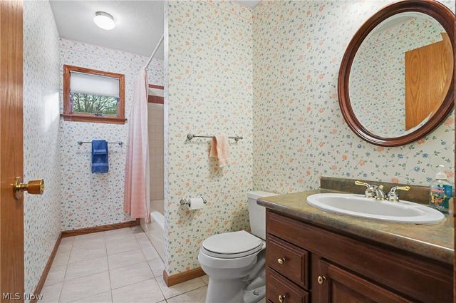 358 Tessa Place, Cortland, OH 44410