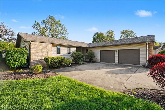 358 Tessa Place, Cortland, OH 44410