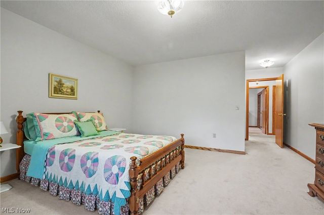 358 Tessa Place, Cortland, OH 44410