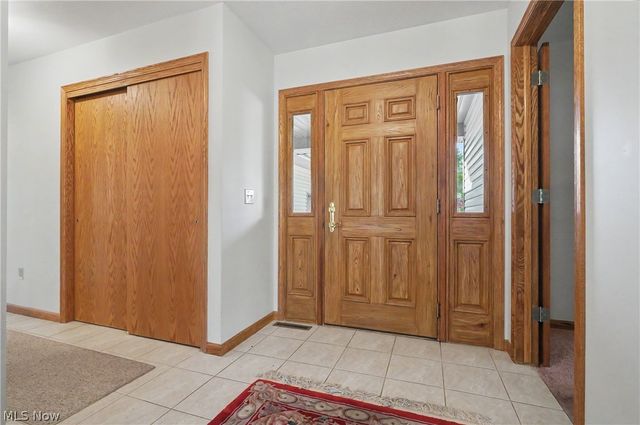 358 Tessa Place, Cortland, OH 44410