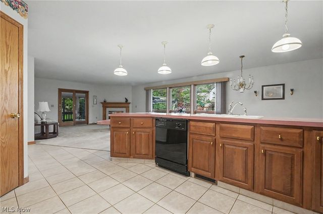 358 Tessa Place, Cortland, OH 44410