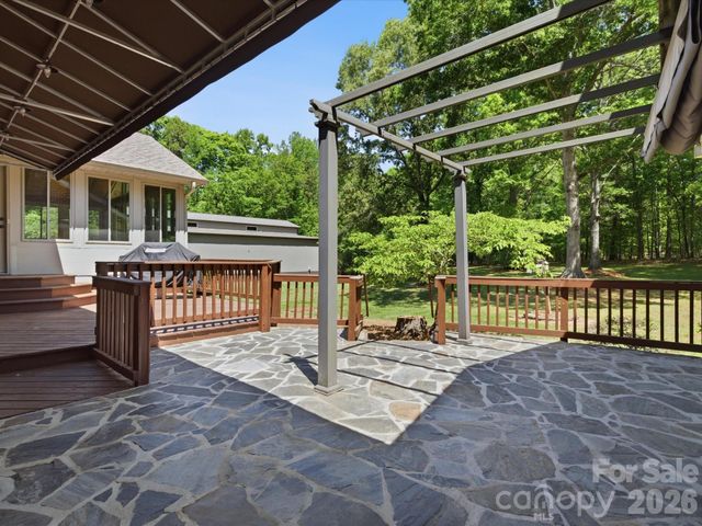 245 Rainbow Circle, Clover, SC 29710