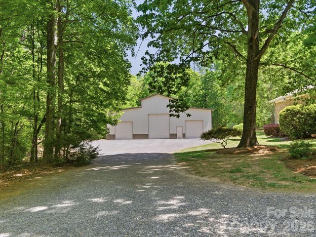 245 Rainbow Circle, Clover, SC 29710