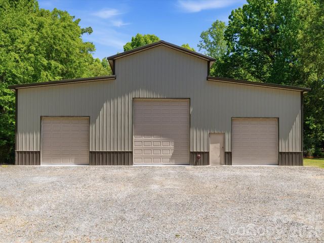 245 Rainbow Circle, Clover, SC 29710