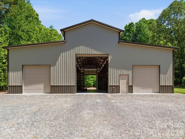 245 Rainbow Circle, Clover, SC 29710