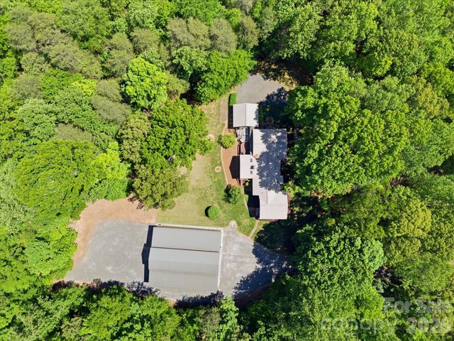 245 Rainbow Circle, Clover, SC 29710