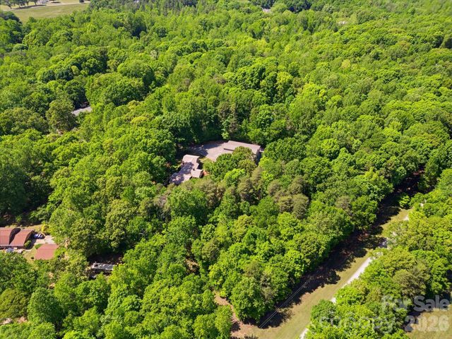 245 Rainbow Circle, Clover, SC 29710