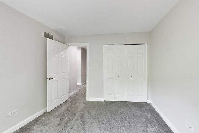 3821 N Milwaukee Avenue, Chicago, IL 60641
