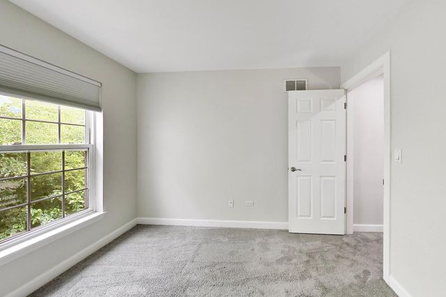 3821 N Milwaukee Avenue, Chicago, IL 60641