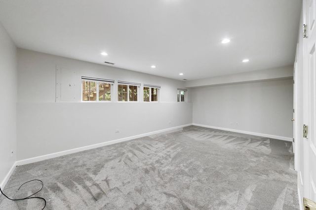 3821 N Milwaukee Avenue, Chicago, IL 60641