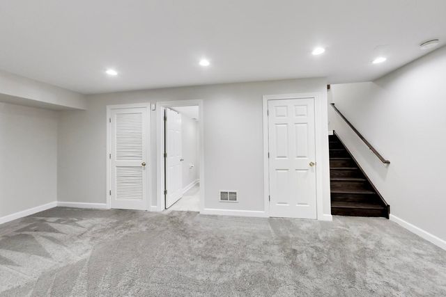 3821 N Milwaukee Avenue, Chicago, IL 60641