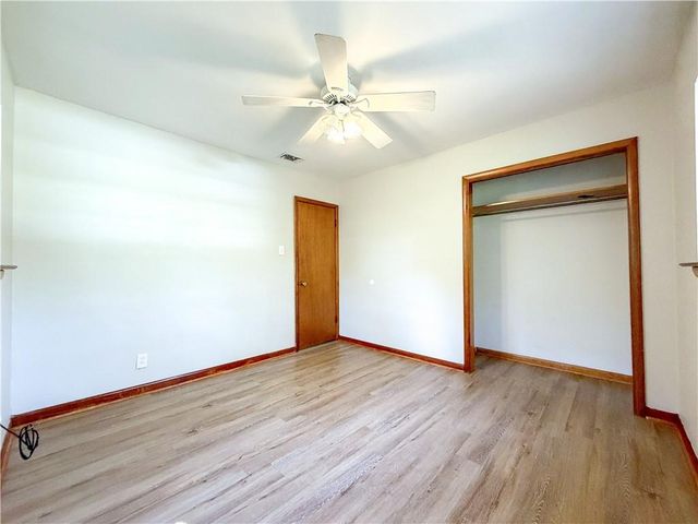1254 Lake Circle W, Mobile, AL 36693