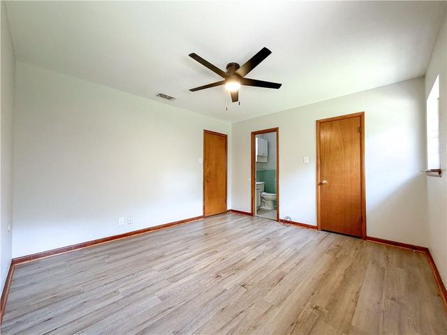1254 Lake Circle W, Mobile, AL 36693