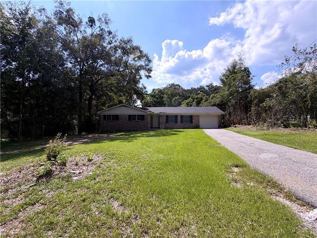 1254 Lake Circle W, Mobile, AL 36693