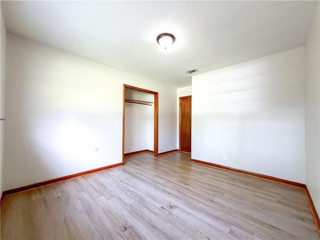 1254 Lake Circle W, Mobile, AL 36693