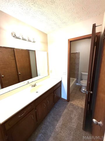 1821 Young Farm Road, Montgomery, AL 36106