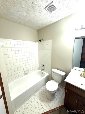 1821 Young Farm Road, Montgomery, AL 36106