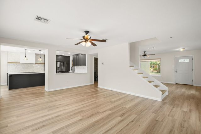 13421 Vizquel LOOP, Del Valle, TX 78617