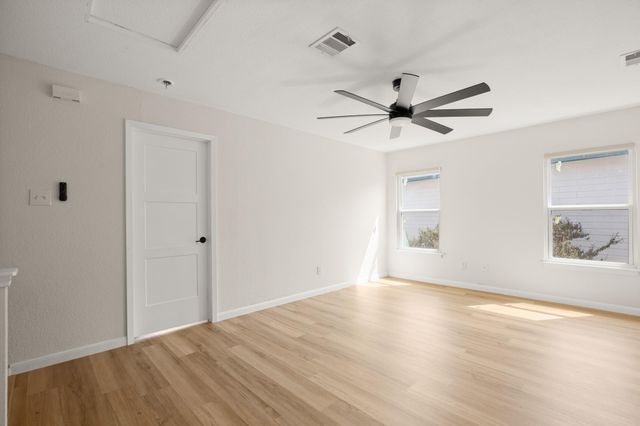 13421 Vizquel LOOP, Del Valle, TX 78617