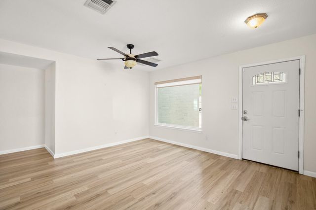 13421 Vizquel LOOP, Del Valle, TX 78617