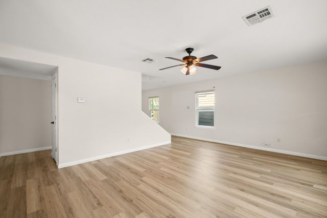 13421 Vizquel LOOP, Del Valle, TX 78617