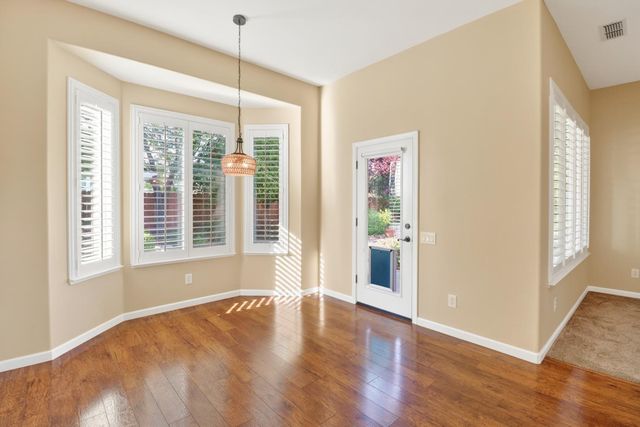 3550 Saddlepeak Ct, Rocklin, CA 95765