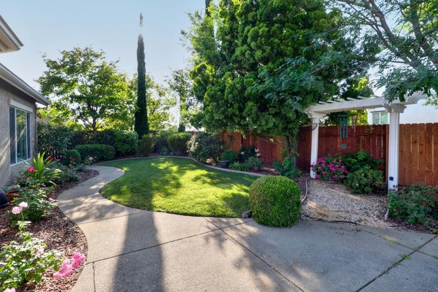 3550 Saddlepeak Ct, Rocklin, CA 95765
