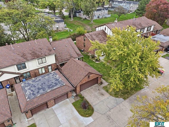 7010 Shamrock Road, Lincoln, NE 68506