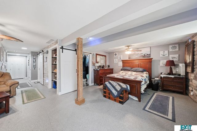 7010 Shamrock Road, Lincoln, NE 68506