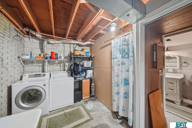 7010 Shamrock Road, Lincoln, NE 68506