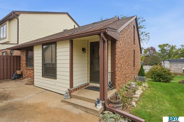 7010 Shamrock Road, Lincoln, NE 68506