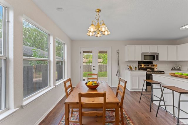 3445 Whisper Blf, Schertz, TX 78108