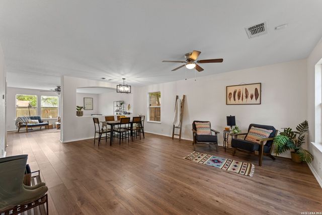 3445 Whisper Blf, Schertz, TX 78108