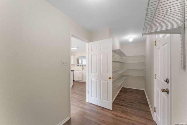 3445 Whisper Blf, Schertz, TX 78108